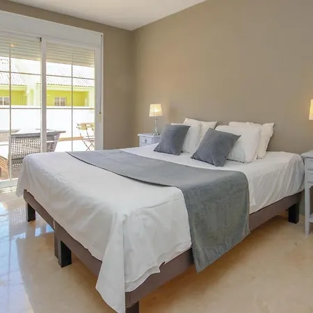 Cozy In With Kitchenette Apartment *